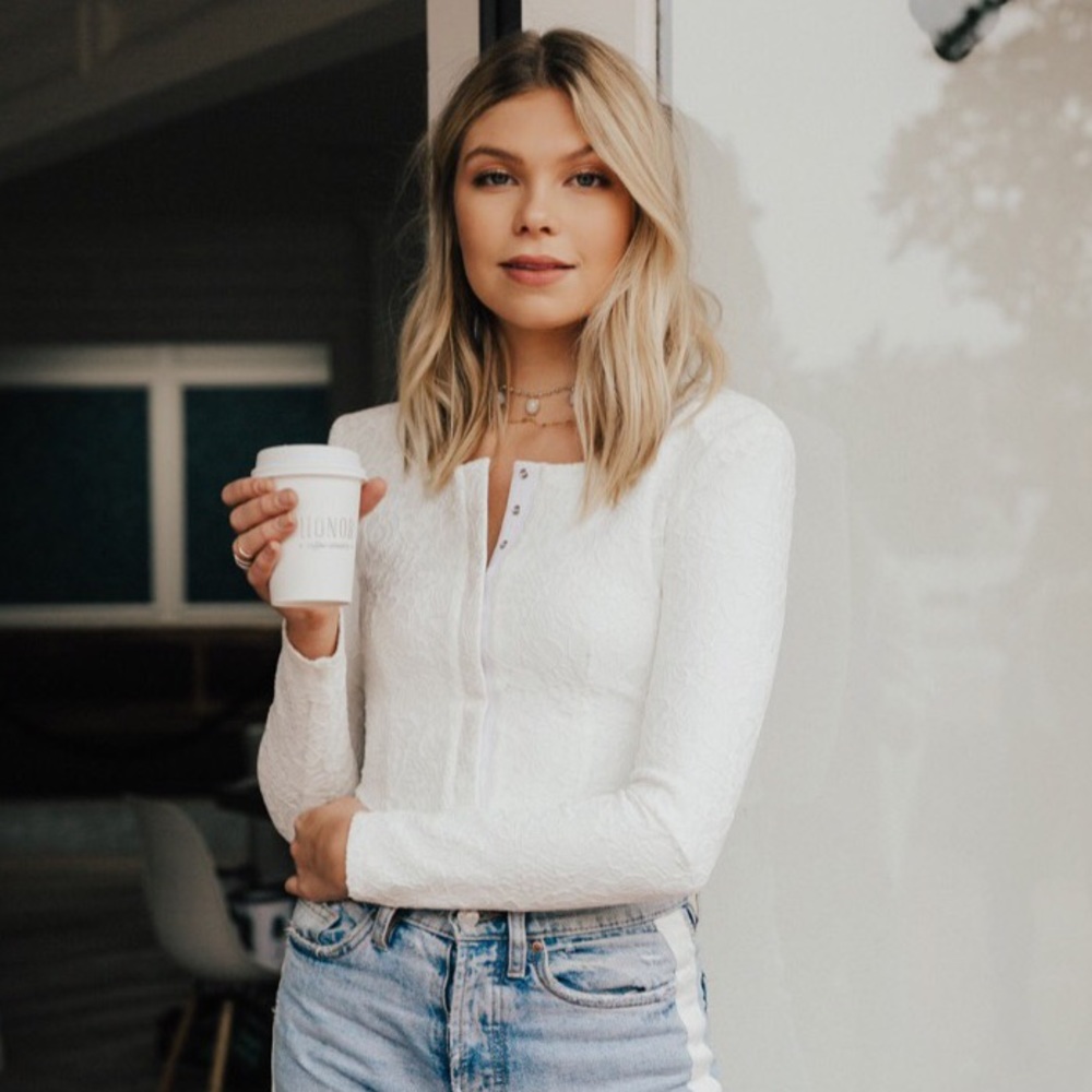 B’CAUSE LACE BODYSUIT. - Picture 1 of 8